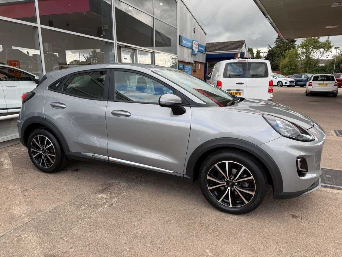 Check out this Ford Puma 2022 Petrol Manual