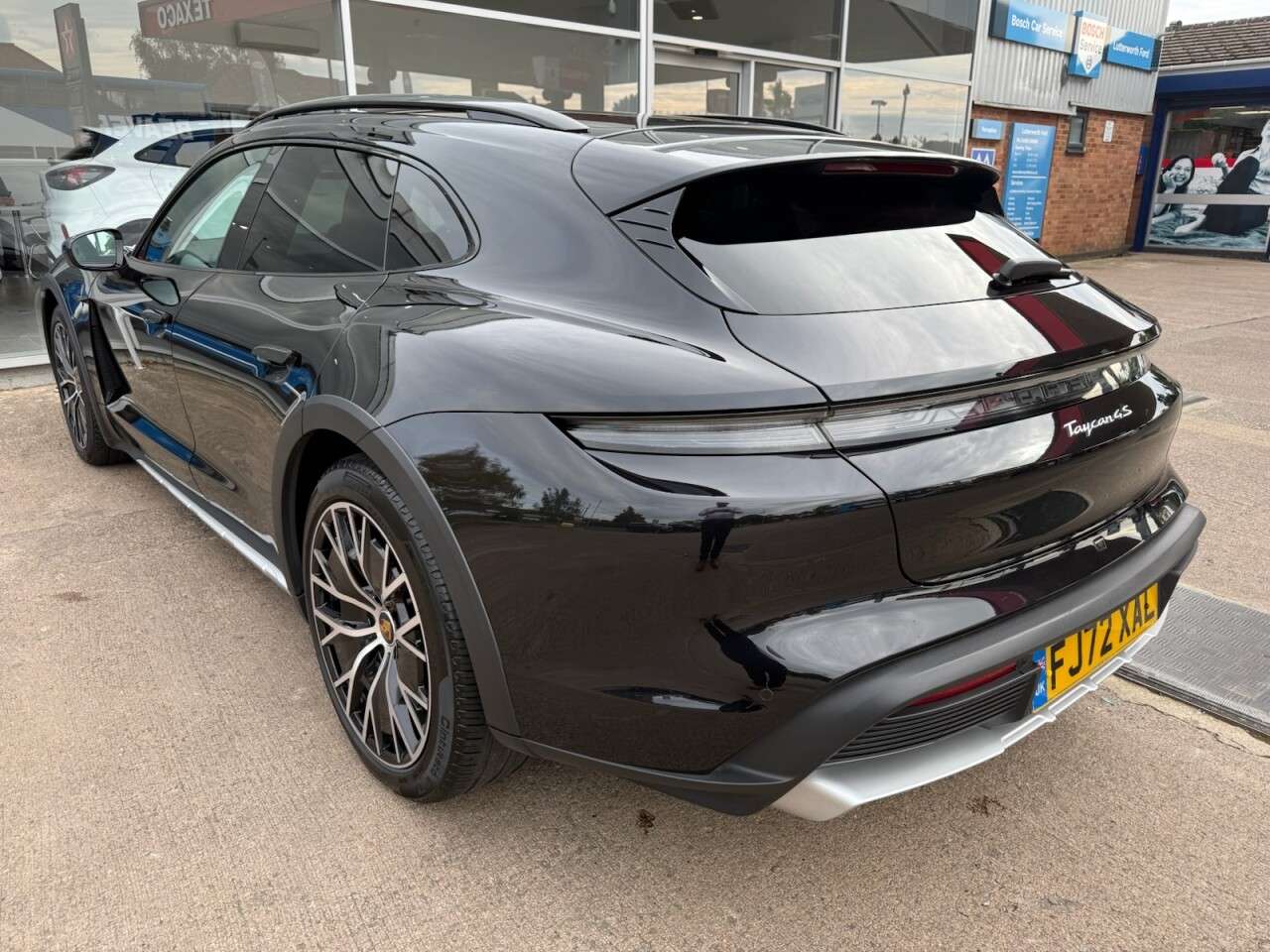 2022 PORSCHE TAYCAN 2022 PORSCHE TAYCAN