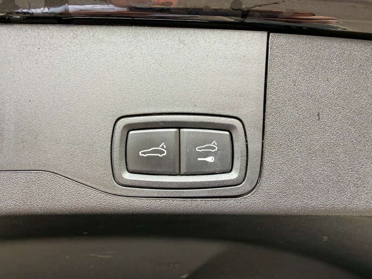 2022 PORSCHE TAYCAN 2022 PORSCHE TAYCAN