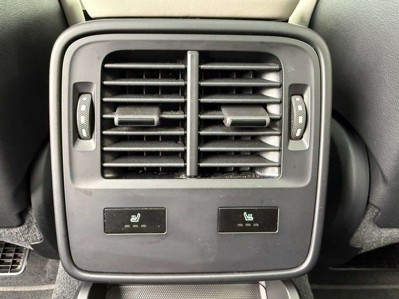 2022 PORSCHE TAYCAN 2022 PORSCHE TAYCAN