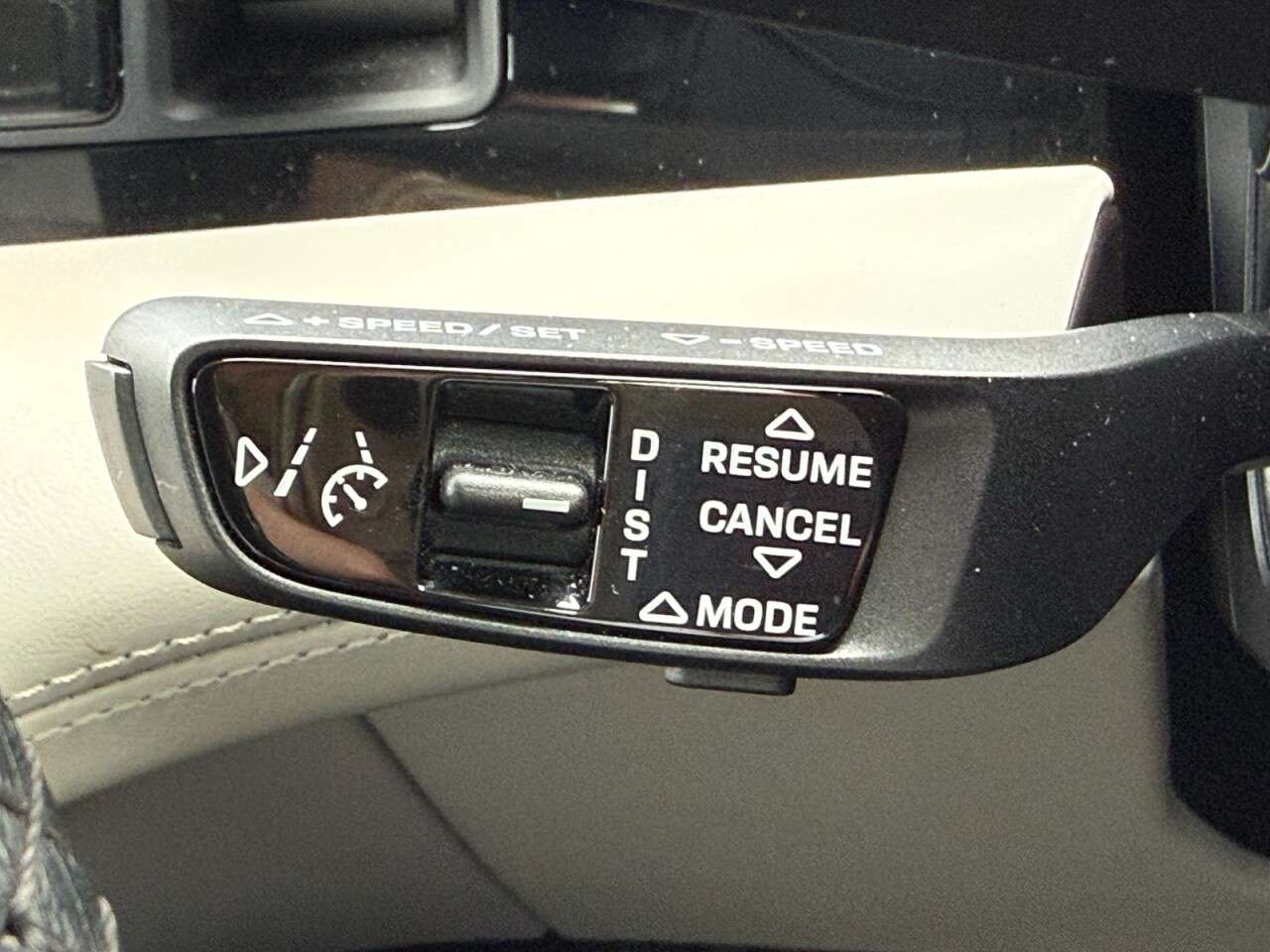 2022 PORSCHE TAYCAN 2022 PORSCHE TAYCAN