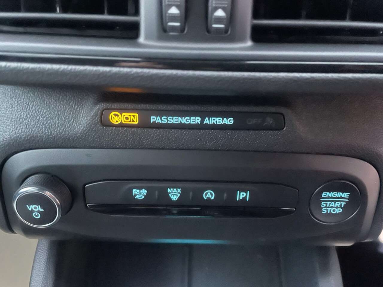 2024 FORD FOCUS 2024 FORD FOCUS