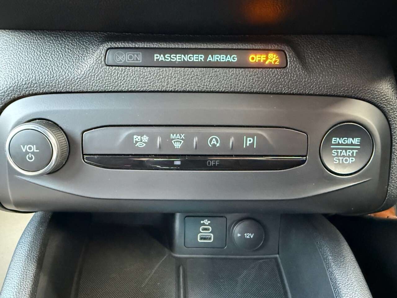 2024 FORD FOCUS 2024 FORD FOCUS