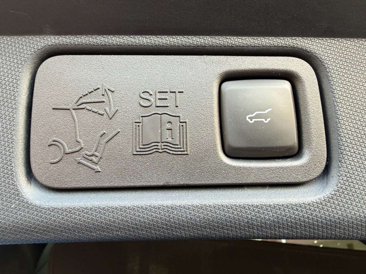 2025 FORD MUSTANG MACH-E 2025 FORD MUSTANG MACH-E