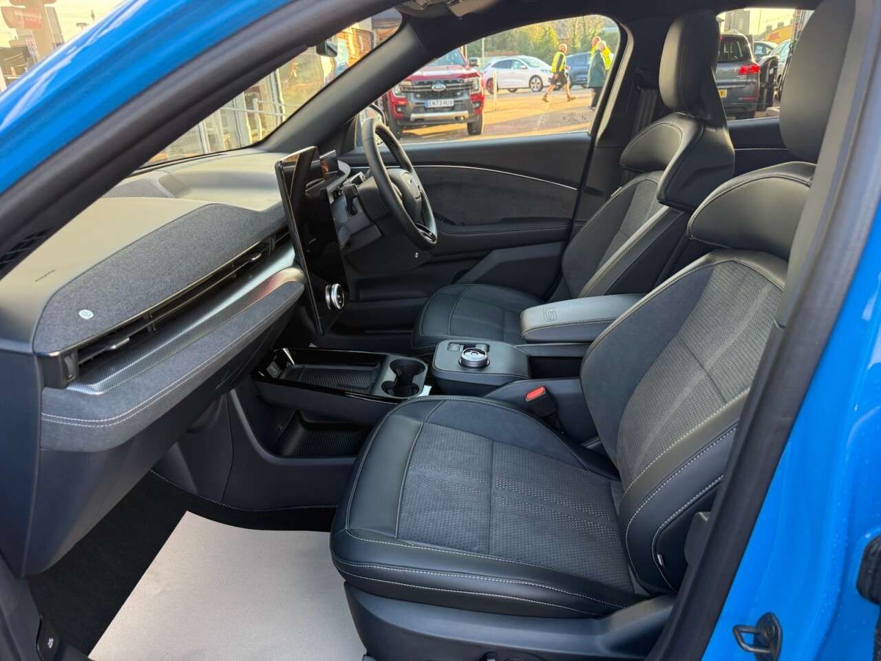 2025 FORD MUSTANG MACH-E 2025 FORD MUSTANG MACH-E