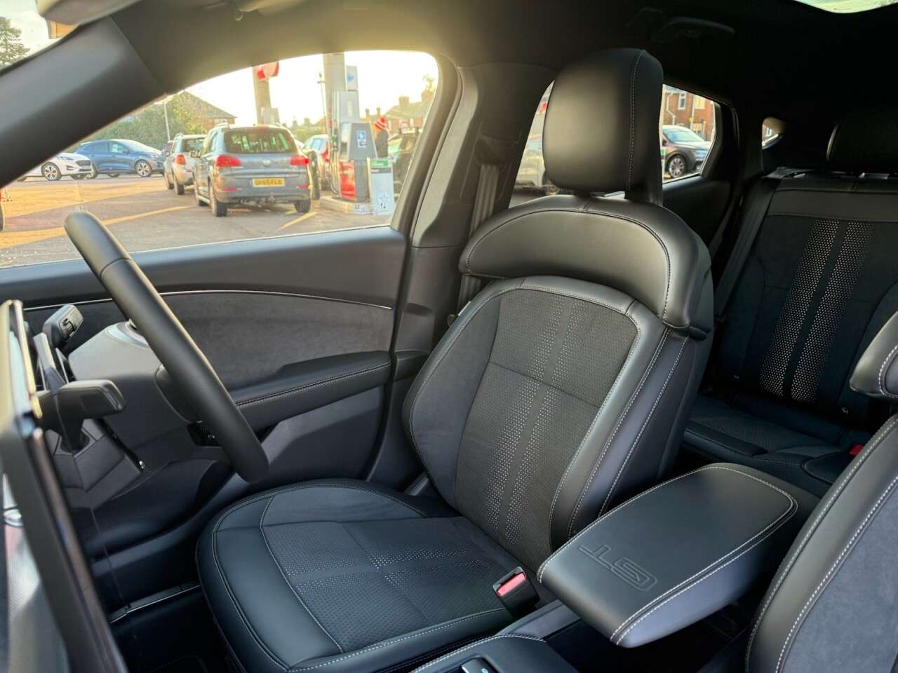 2025 FORD MUSTANG MACH-E 2025 FORD MUSTANG MACH-E