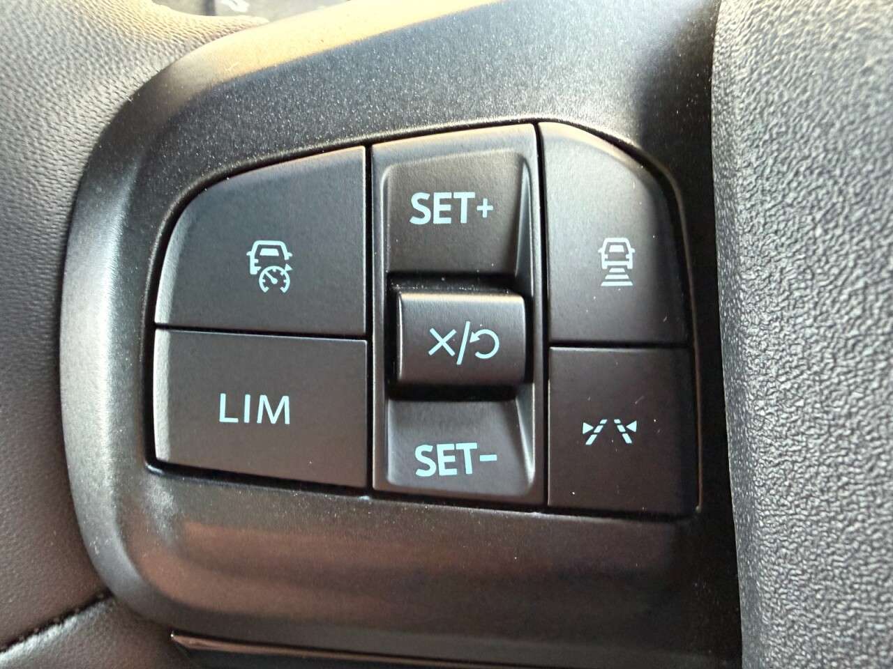 2025 FORD MUSTANG MACH-E 2025 FORD MUSTANG MACH-E