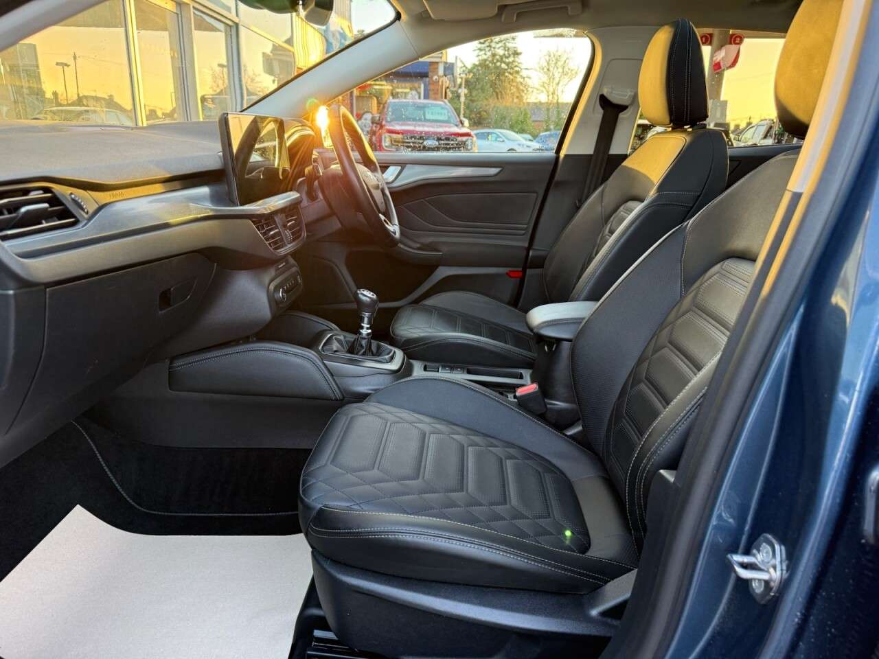 2024 FORD FOCUS 2024 FORD FOCUS