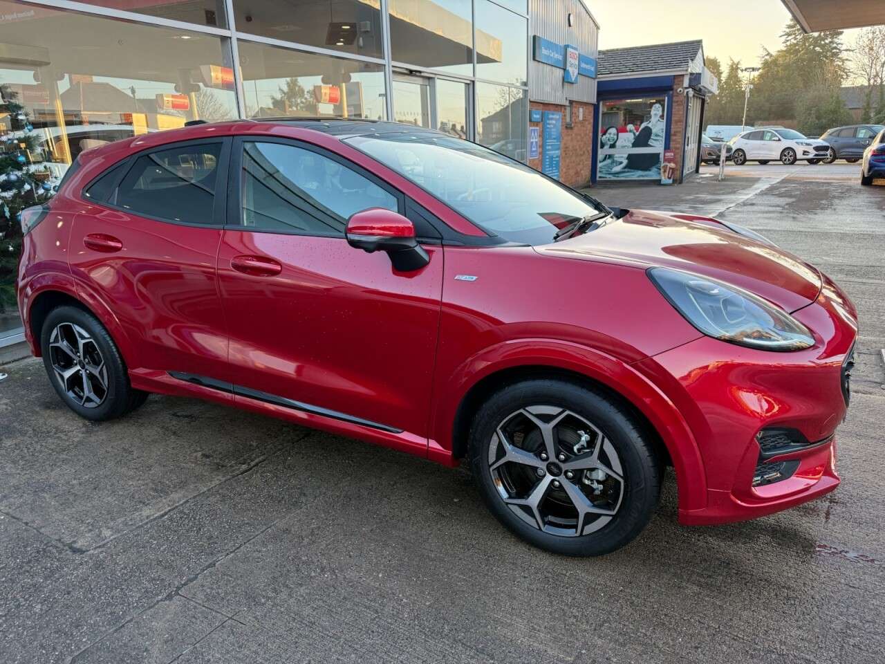 A 2024 FORD PUMA 1.0T EcoBoost MHEV ST-Line SUV 5dr Petrol Hybrid DCT Euro 6 (s/s) (125 ps) A 2024 FORD PUMA 1.0T EcoBoost MHEV ST-Line SUV 5dr Petrol Hybrid DCT Euro 6 (s/s) (125 ps)
