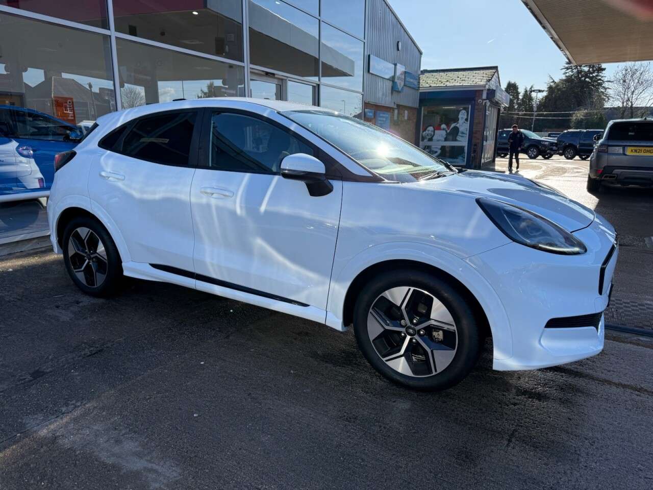 A 2025 FORD PUMA GEN-E Standard Range 43kWh Select SUV 5dr Electric Auto (168 ps) A 2025 FORD PUMA GEN-E Standard Range 43kWh Select SUV 5dr Electric Auto (168 ps)