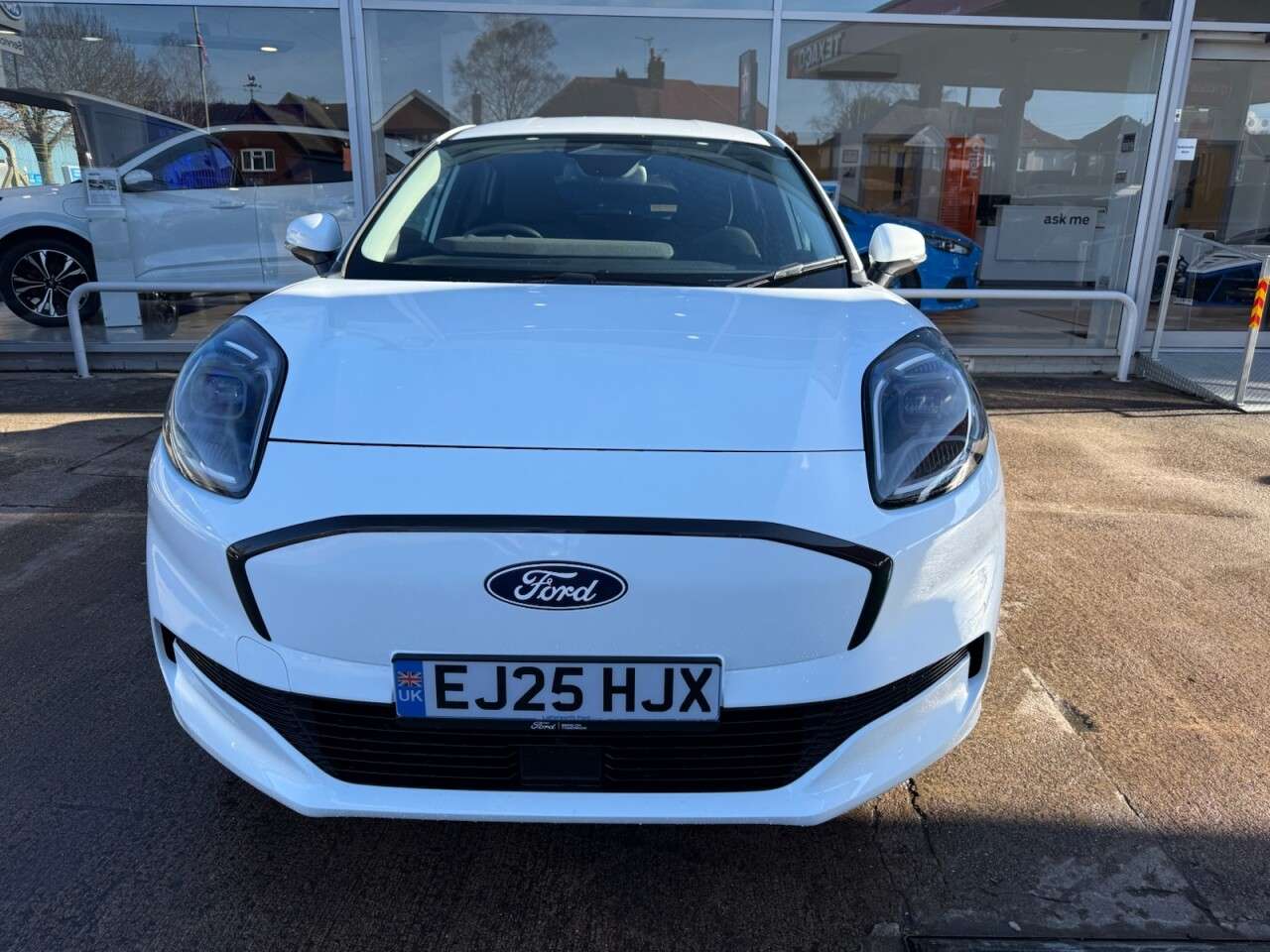 A 2025 FORD PUMA GEN-E Standard Range 43kWh Select SUV 5dr Electric Auto (168 ps) A 2025 FORD PUMA GEN-E Standard Range 43kWh Select SUV 5dr Electric Auto (168 ps)