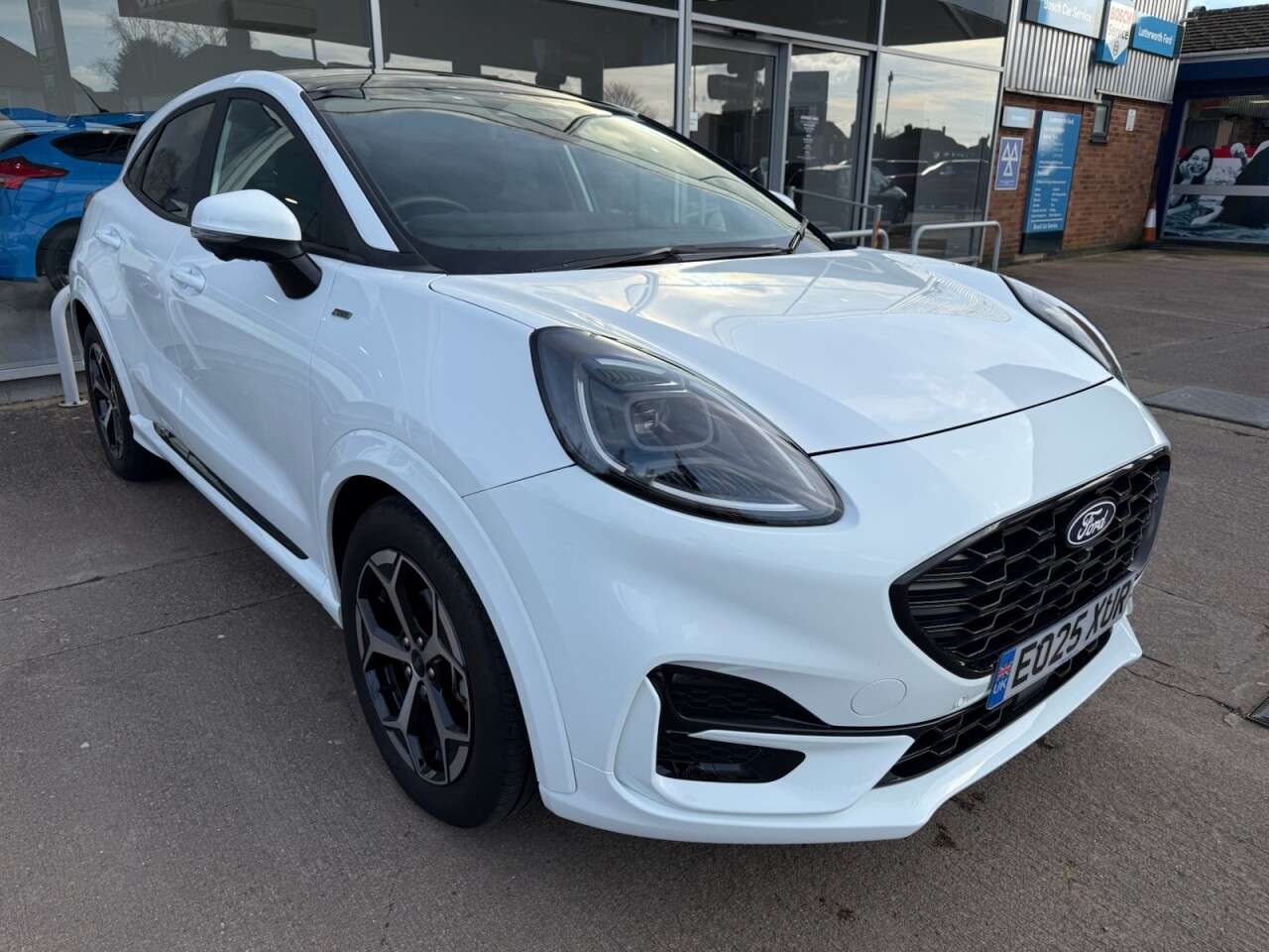 A 2025 FORD PUMA 1.0T EcoBoost MHEV ST-Line SUV 5dr Petrol Hybrid DCT Euro 6 (s/s) (125 ps) A 2025 FORD PUMA 1.0T EcoBoost MHEV ST-Line SUV 5dr Petrol Hybrid DCT Euro 6 (s/s) (125 ps)