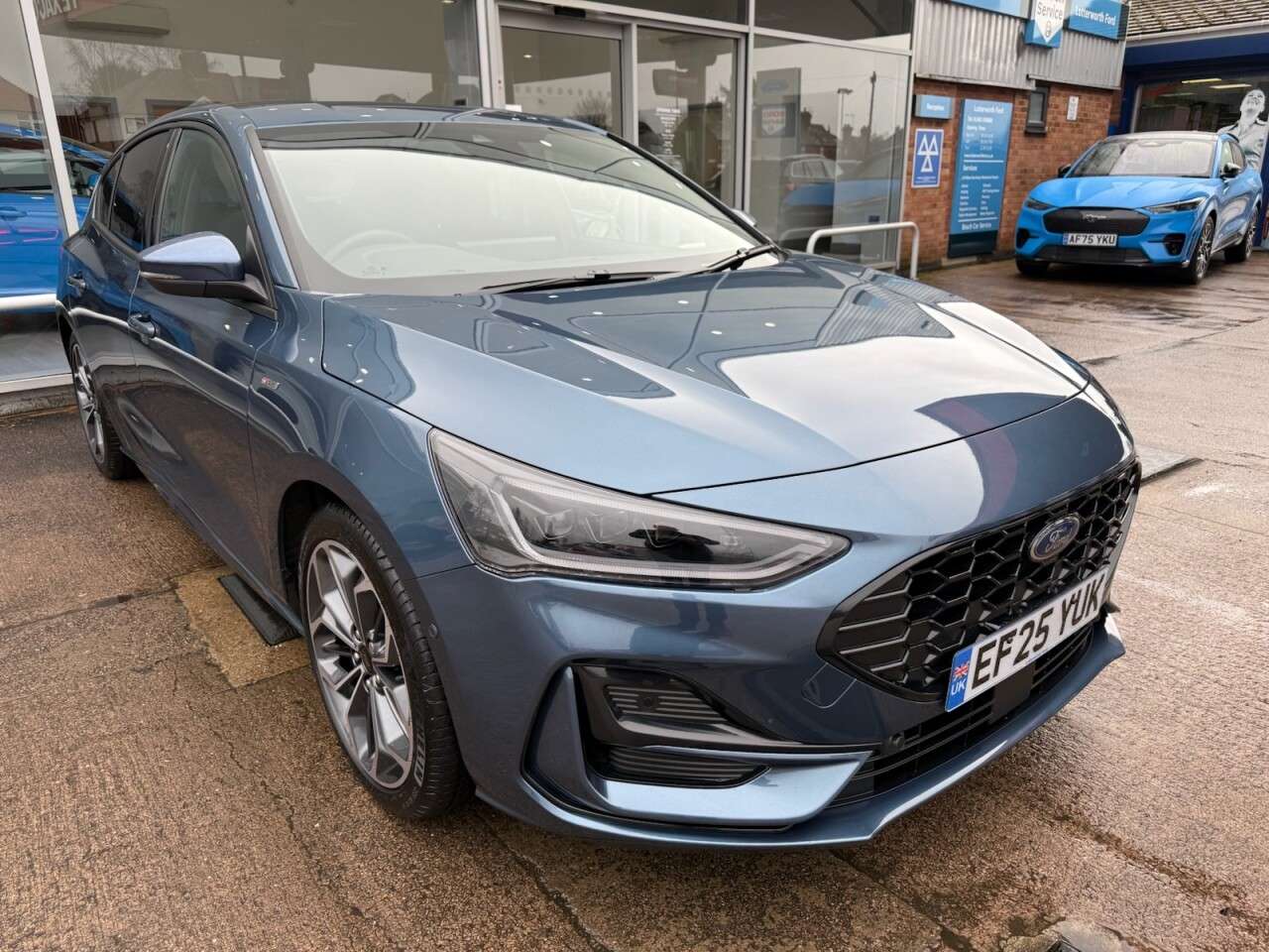 2025 FORD FOCUS 2025 FORD FOCUS