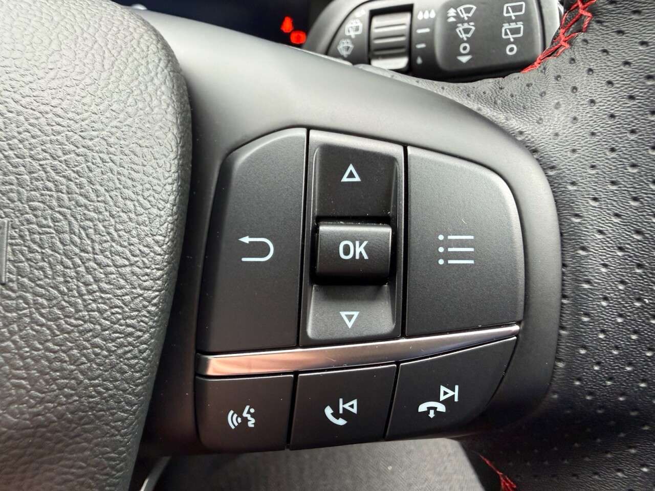 2025 FORD FOCUS 2025 FORD FOCUS