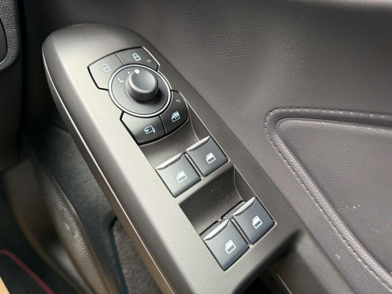 2025 FORD FOCUS 2025 FORD FOCUS