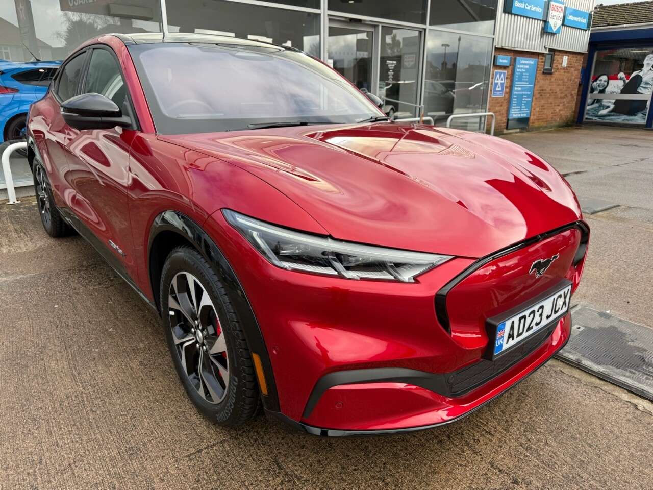 A 2023 FORD MUSTANG MACH-E Extended Range 91kWh SUV 5dr Electric Automatic AWD (351 ps) A 2023 FORD MUSTANG MACH-E Extended Range 91kWh SUV 5dr Electric Automatic AWD (351 ps)