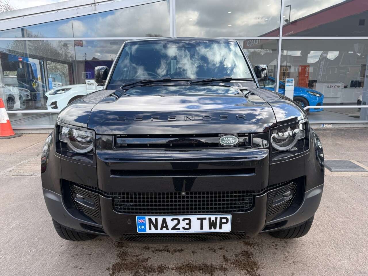 2023 LAND ROVER DEFENDER 2023 LAND ROVER DEFENDER
