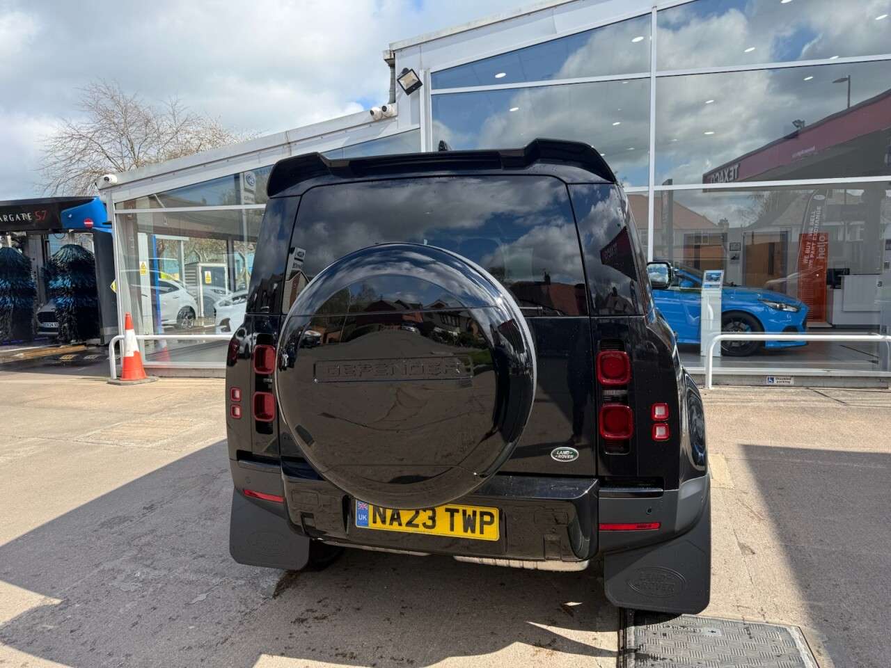 2023 LAND ROVER DEFENDER 2023 LAND ROVER DEFENDER