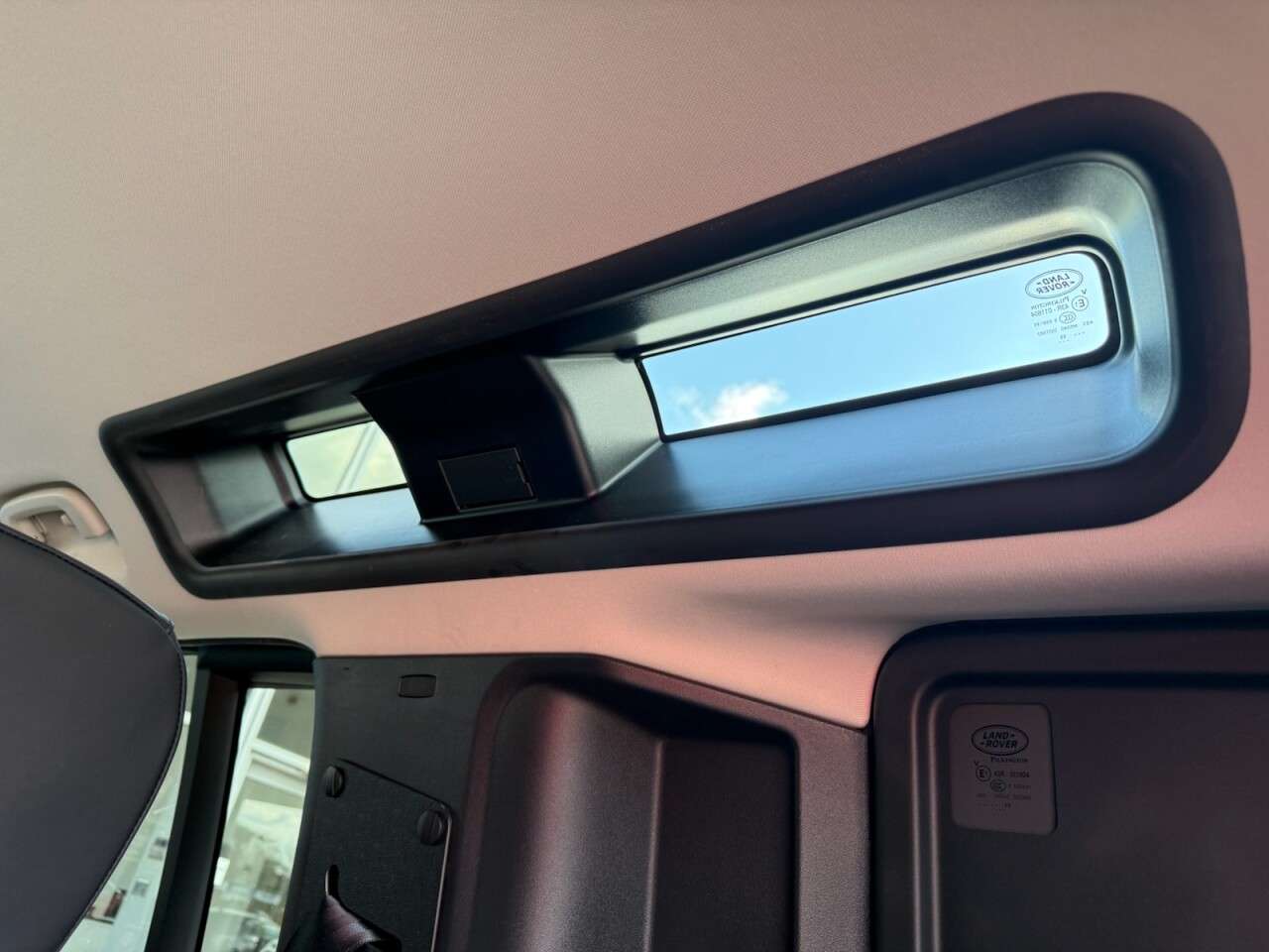2023 LAND ROVER DEFENDER 2023 LAND ROVER DEFENDER