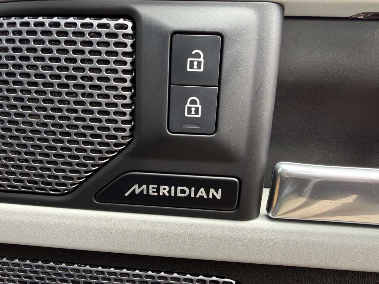 2023 LAND ROVER DEFENDER 2023 LAND ROVER DEFENDER