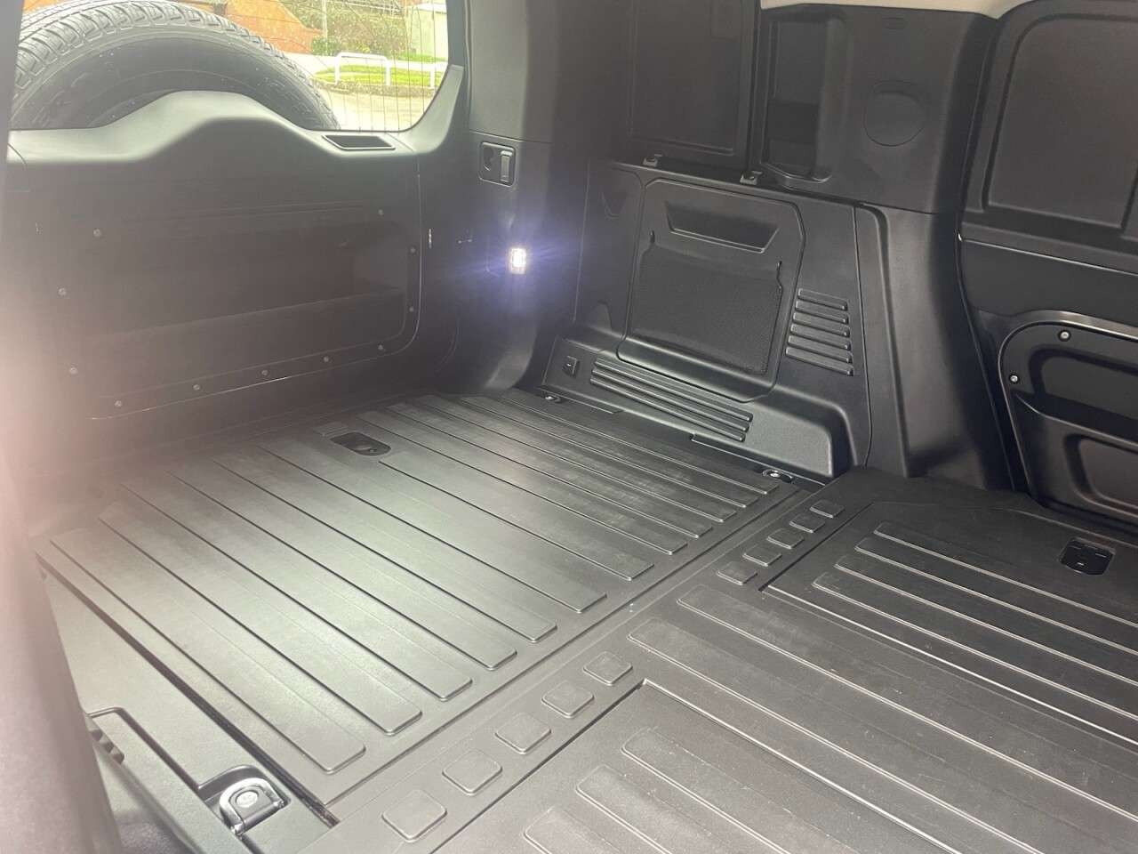 2023 LAND ROVER DEFENDER 2023 LAND ROVER DEFENDER