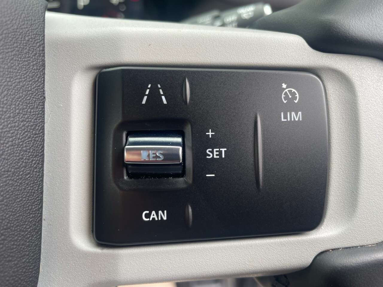 2023 LAND ROVER DEFENDER 2023 LAND ROVER DEFENDER