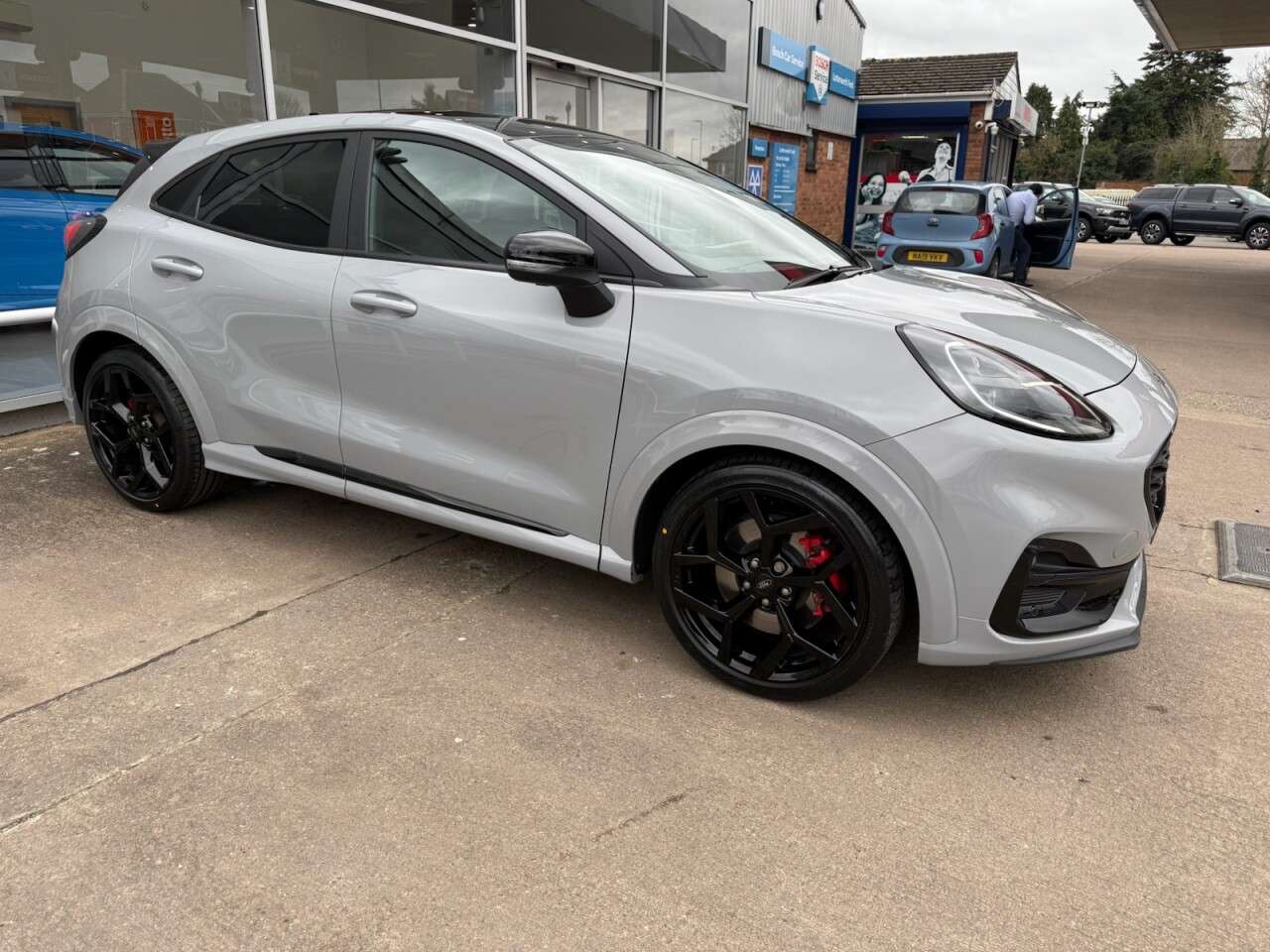 A 2022 FORD PUMA 1.5T EcoBoost ST SUV 5dr Petrol Manual Euro 6 (s/s) (200 ps) A 2022 FORD PUMA 1.5T EcoBoost ST SUV 5dr Petrol Manual Euro 6 (s/s) (200 ps)
