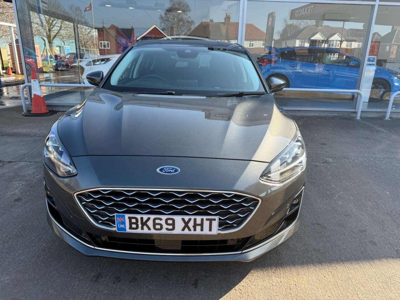 A 2019 FORD FOCUS 2.0 EcoBlue Vignale Hatchback 5dr Diesel Manual Euro 6 (s/s) (150 ps) A 2019 FORD FOCUS 2.0 EcoBlue Vignale Hatchback 5dr Diesel Manual Euro 6 (s/s) (150 ps)