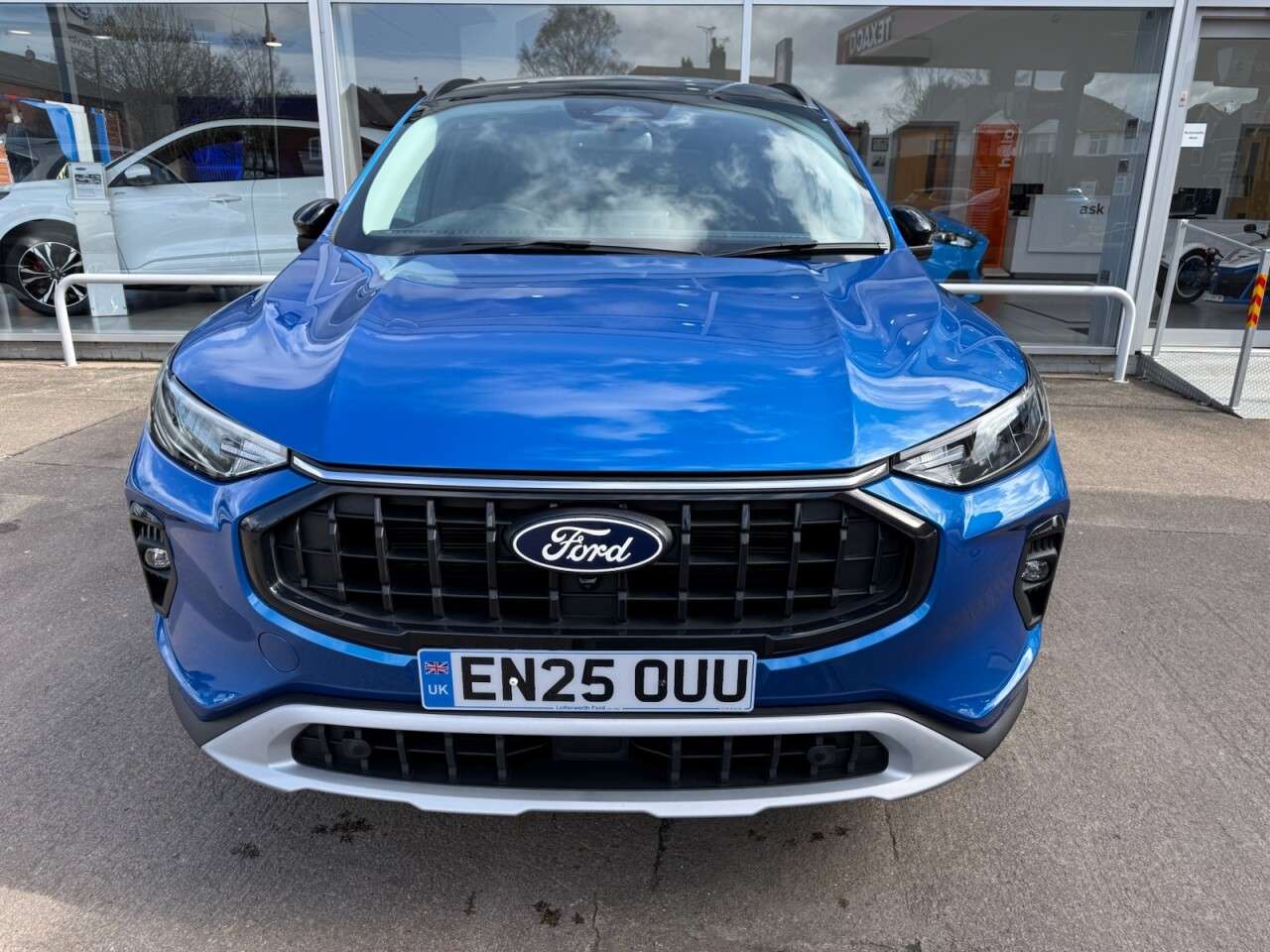 A 2025 FORD KUGA 2.5 Duratec 14.4kWh Active SUV 5dr Petrol Plug-in Hybrid CVT Euro 6 (s/s) ( A 2025 FORD KUGA 2.5 Duratec 14.4kWh Active SUV 5dr Petrol Plug-in Hybrid CVT Euro 6 (s/s) (