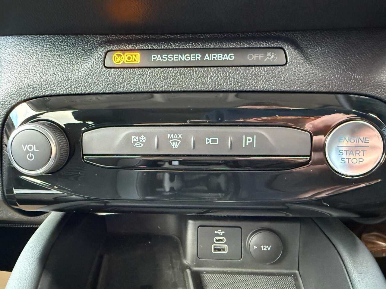 2025 FORD KUGA 2025 FORD KUGA