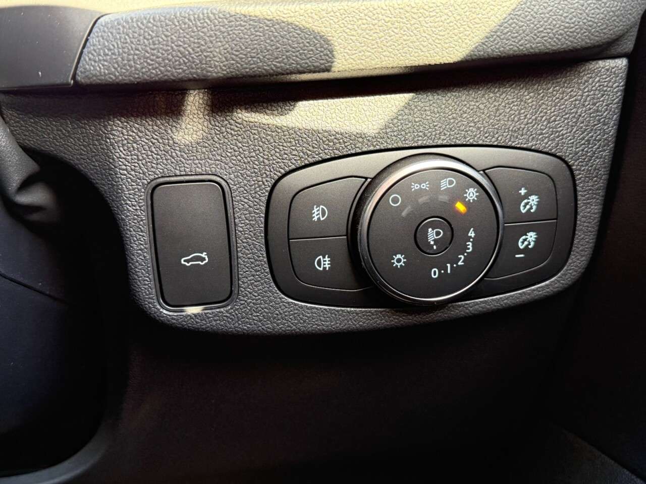 2025 FORD FOCUS 2025 FORD FOCUS