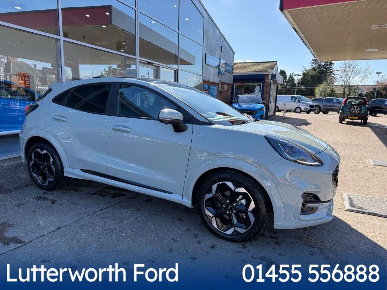 A 2025 FORD PUMA 1.0T EcoBoost MHEV ST-Line X SUV 5dr Petrol Hybrid DCT Euro 6 (s/s) (125 ps A 2025 FORD PUMA 1.0T EcoBoost MHEV ST-Line X SUV 5dr Petrol Hybrid DCT Euro 6 (s/s) (125 ps