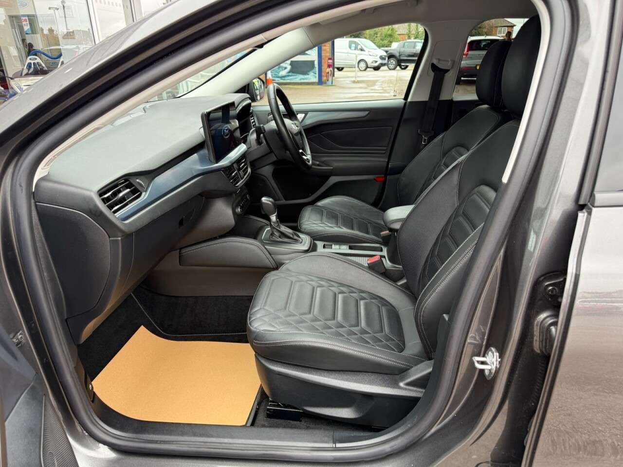 2024 FORD FOCUS 2024 FORD FOCUS