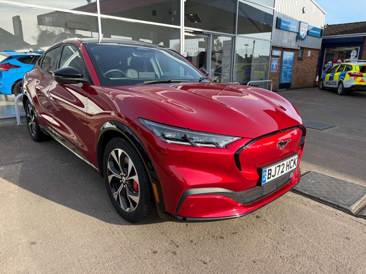 A 2022 FORD MUSTANG MACH-E Extended Range 91kWh SUV 5dr Electric Automatic AWD (351 ps) A 2022 FORD MUSTANG MACH-E Extended Range 91kWh SUV 5dr Electric Automatic AWD (351 ps)