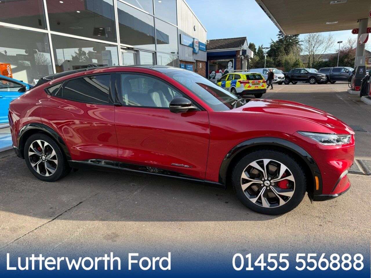 A 2022 FORD MUSTANG MACH-E Extended Range 91kWh SUV 5dr Electric Automatic AWD (351 ps) A 2022 FORD MUSTANG MACH-E Extended Range 91kWh SUV 5dr Electric Automatic AWD (351 ps)