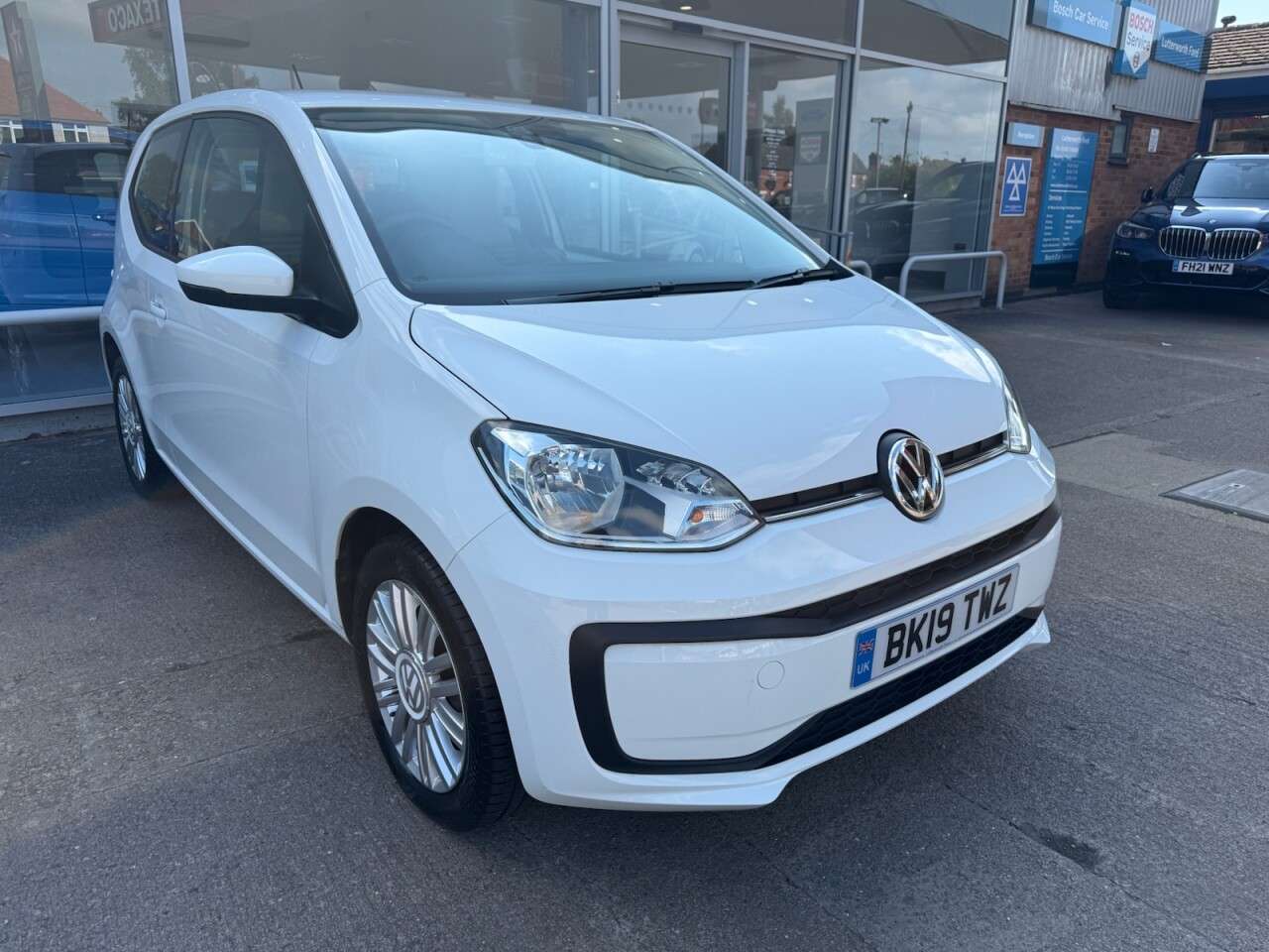 A 2019 VOLKSWAGEN UP! 1.0 Move up! Tech Edition Hatchback 3dr Petrol Manual Euro 6 (s/s) (60 ps) A 2019 VOLKSWAGEN UP! 1.0 Move up! Tech Edition Hatchback 3dr Petrol Manual Euro 6 (s/s) (60 ps)