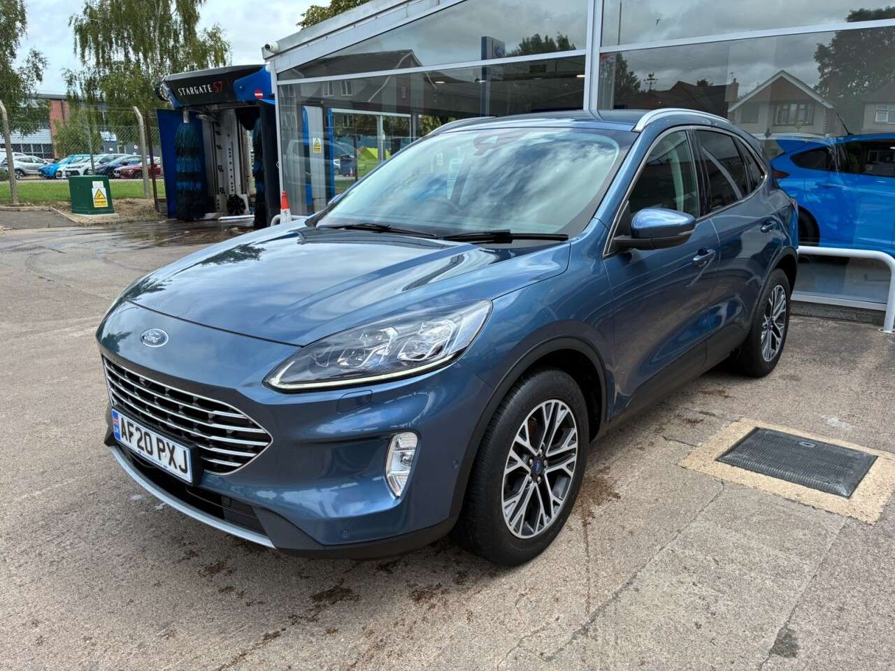 A 2020 FORD KUGA 1.5T EcoBoost Titanium SUV 5dr Petrol Manual 2WD Euro 6 (s/s) (150 ps) A 2020 FORD KUGA 1.5T EcoBoost Titanium SUV 5dr Petrol Manual 2WD Euro 6 (s/s) (150 ps)