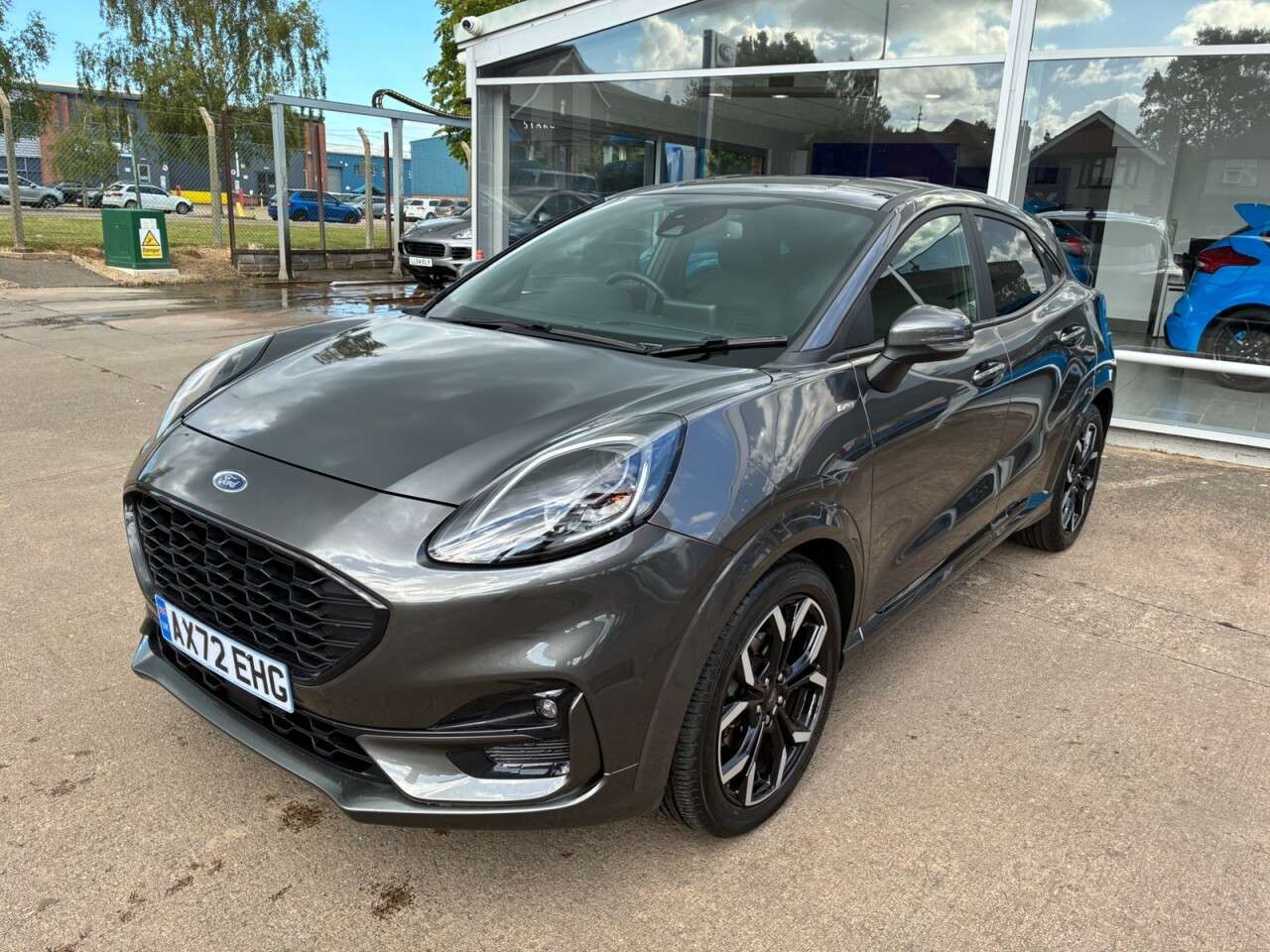 A 2022 FORD PUMA 1.0T EcoBoost MHEV ST-Line X SUV 5dr Petrol Hybrid Manual Euro 6 (s/s) (125 A 2022 FORD PUMA 1.0T EcoBoost MHEV ST-Line X SUV 5dr Petrol Hybrid Manual Euro 6 (s/s) (125