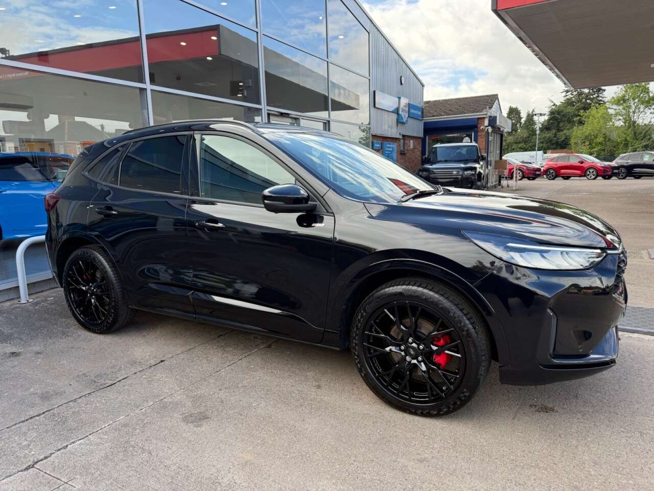 A 2025 FORD KUGA 2.5 Duratec 14.4kWh ST-Line X Black Package SUV 5dr Petrol Plug-in Hybrid C A 2025 FORD KUGA 2.5 Duratec 14.4kWh ST-Line X Black Package SUV 5dr Petrol Plug-in Hybrid C