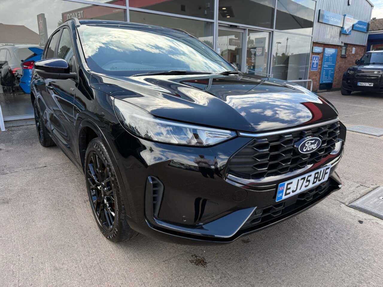 A 2025 FORD KUGA 2.5 Duratec 14.4kWh ST-Line X Black Package SUV 5dr Petrol Plug-in Hybrid C A 2025 FORD KUGA 2.5 Duratec 14.4kWh ST-Line X Black Package SUV 5dr Petrol Plug-in Hybrid C