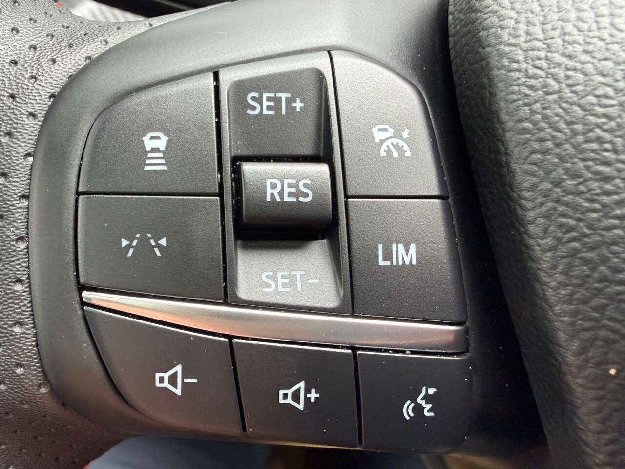 2025 FORD KUGA 2025 FORD KUGA