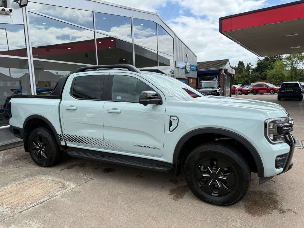 A 2025 FORD RANGER 2.3 EcoBoost 11.8kWh Stormtrak Pickup Double Cab 4dr Petrol Plug-in Hybrid A 2025 FORD RANGER 2.3 EcoBoost 11.8kWh Stormtrak Pickup Double Cab 4dr Petrol Plug-in Hybrid