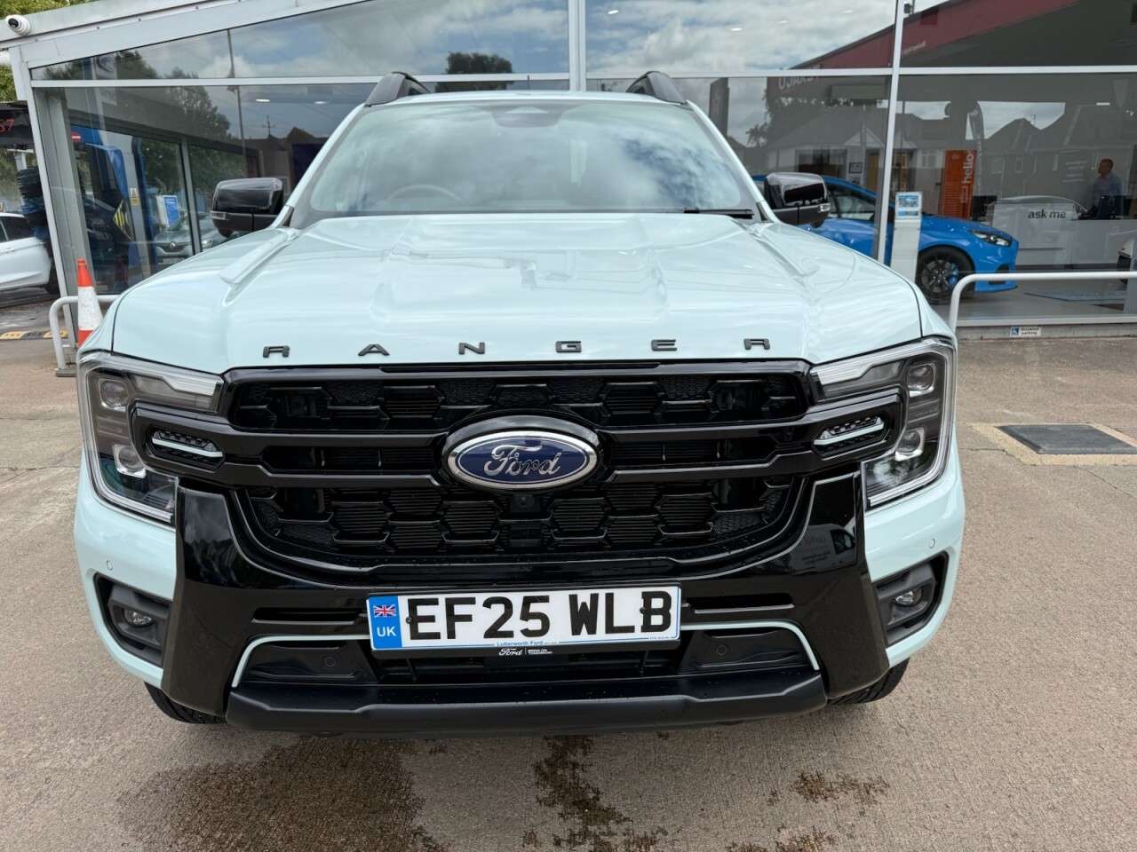 A 2025 FORD RANGER 2.3 EcoBoost 11.8kWh Stormtrak Pickup Double Cab 4dr Petrol Plug-in Hybrid A 2025 FORD RANGER 2.3 EcoBoost 11.8kWh Stormtrak Pickup Double Cab 4dr Petrol Plug-in Hybrid