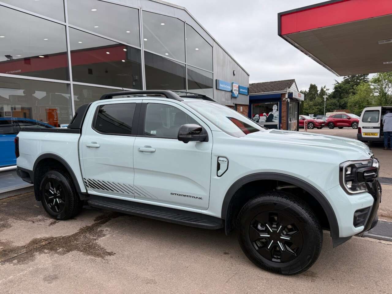 A 2025 FORD RANGER 2.3 EcoBoost 11.8kWh Stormtrak Pickup Double Cab 4dr Petrol Plug-in Hybrid A 2025 FORD RANGER 2.3 EcoBoost 11.8kWh Stormtrak Pickup Double Cab 4dr Petrol Plug-in Hybrid