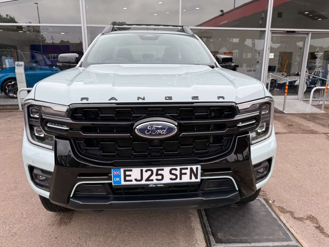 A 2025 FORD RANGER 2.3 EcoBoost 11.8kWh Stormtrak Pickup Double Cab 4dr Petrol Plug-in Hybrid A 2025 FORD RANGER 2.3 EcoBoost 11.8kWh Stormtrak Pickup Double Cab 4dr Petrol Plug-in Hybrid