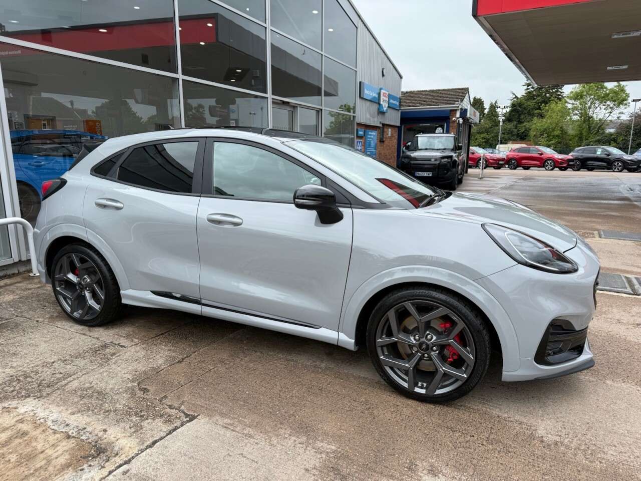 A 2024 FORD PUMA 1.5T EcoBoost ST SUV 5dr Petrol Manual Euro 6 (s/s) (200 ps) A 2024 FORD PUMA 1.5T EcoBoost ST SUV 5dr Petrol Manual Euro 6 (s/s) (200 ps)