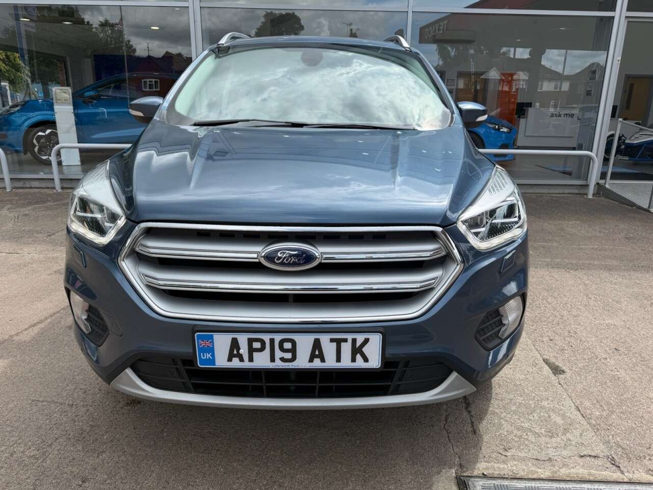 A 2019 FORD KUGA 1.5T EcoBoost Titanium X Edition SUV 5dr Petrol Manual Euro 6 (s/s) (150 ps A 2019 FORD KUGA 1.5T EcoBoost Titanium X Edition SUV 5dr Petrol Manual Euro 6 (s/s) (150 ps