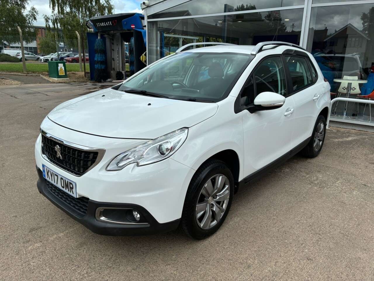 A 2017 PEUGEOT 2008 1.6 BlueHDi Active SUV 5dr Diesel Manual Euro 6 (75 ps) A 2017 PEUGEOT 2008 1.6 BlueHDi Active SUV 5dr Diesel Manual Euro 6 (75 ps)