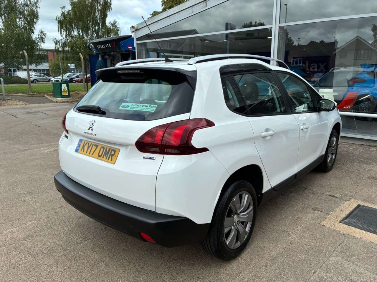 2017 PEUGEOT 2008 2017 PEUGEOT 2008