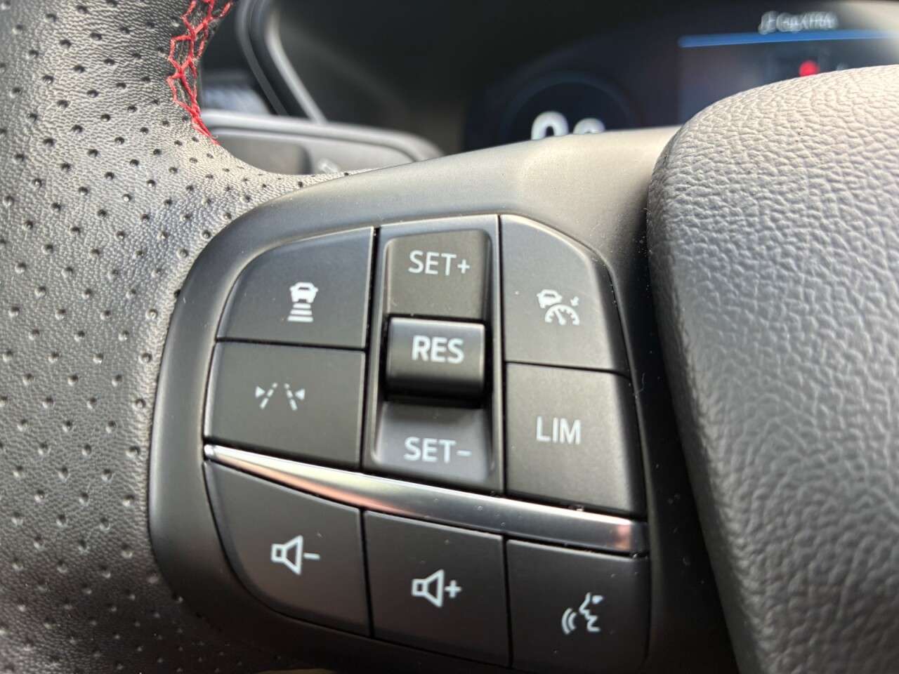 2025 FORD KUGA 2025 FORD KUGA